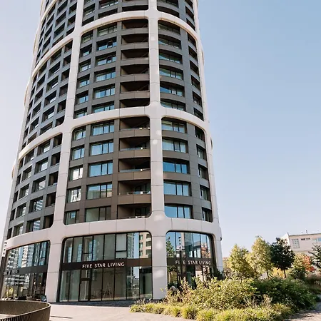 Апартаменти Skau Sky Park Blue By Zaha Hadid 21 Floor 2 Tower Panoramic View Free Parking *