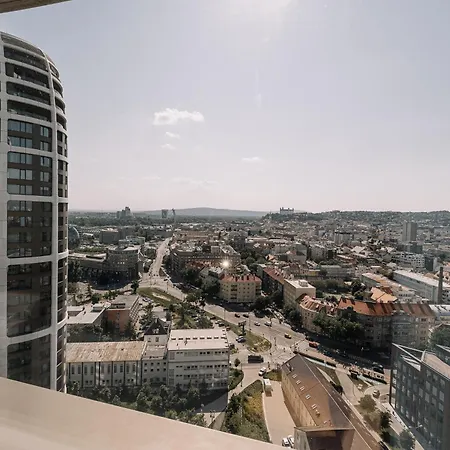 Апартаменти Skau Sky Park Blue By Zaha Hadid 21 Floor 2 Tower Panoramic View Free Parking